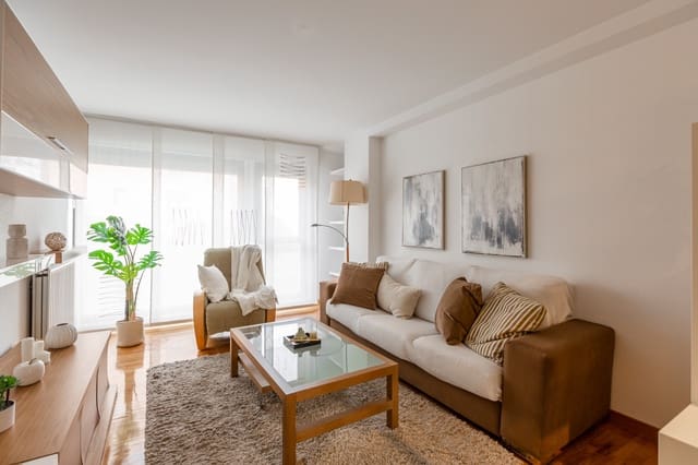 3 makuuhuone Asunto myytävänä paikassa Artica, Berrioplano mukana 
autotalli - 290 000 € (Ref: 9796504)