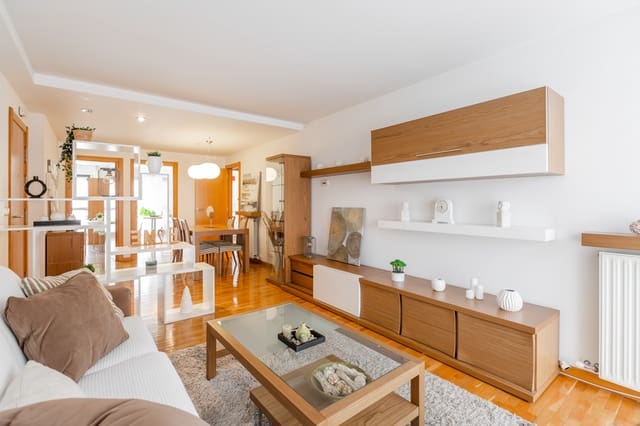 3 makuuhuone Asunto myytävänä paikassa Artica, Berrioplano mukana 
autotalli - 290 000 € (Ref: 9796504)