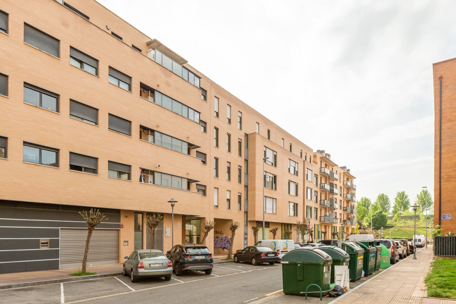 3 makuuhuone Asunto myytävänä paikassa Artica mukana 
autotalli - 290 000 € (Ref: 9796504)