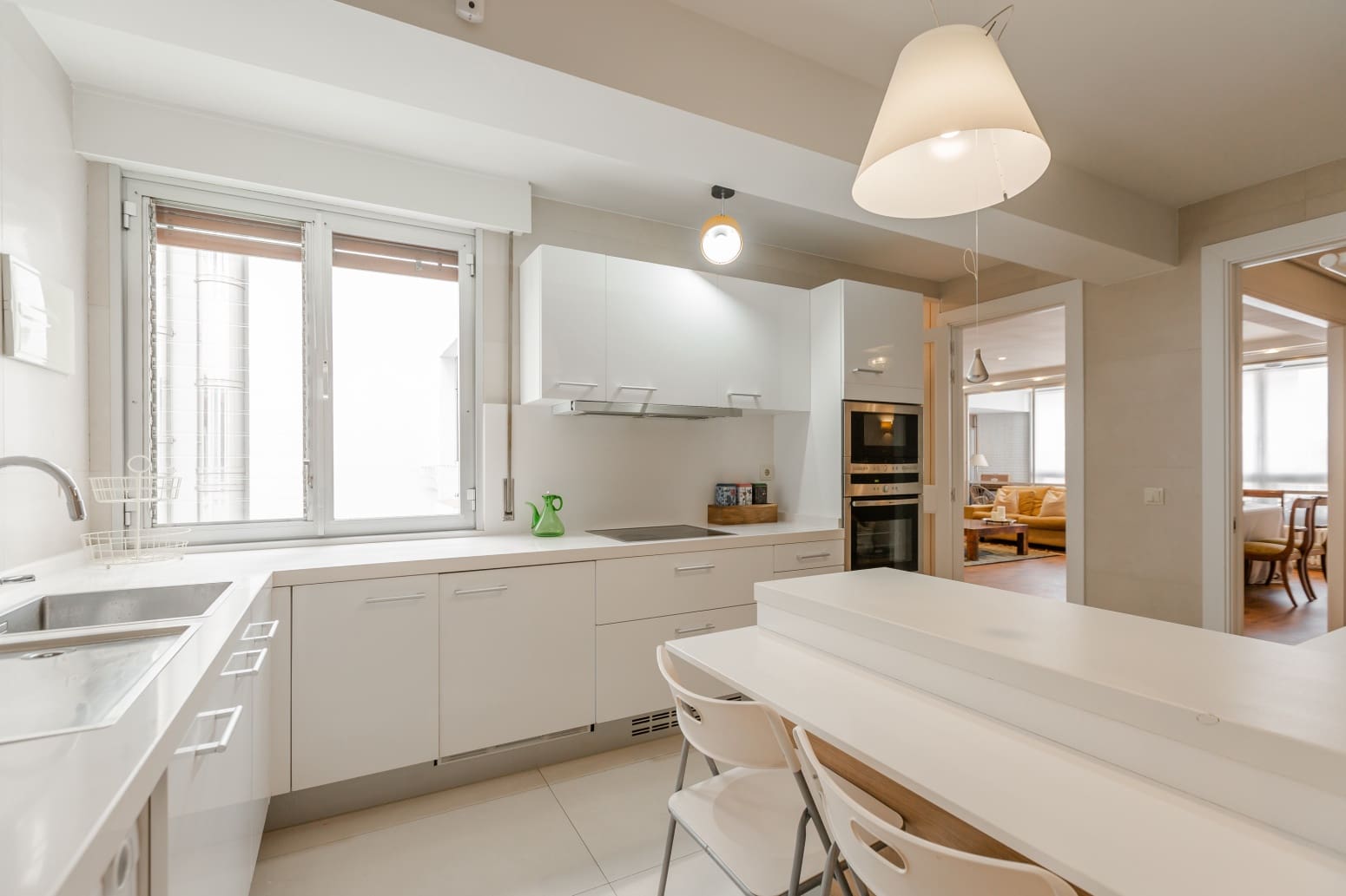 Piso de 6 habitaciones en Pamplona / Iruña en alquiler con piscina - 1.850 € (Ref: 9806253)