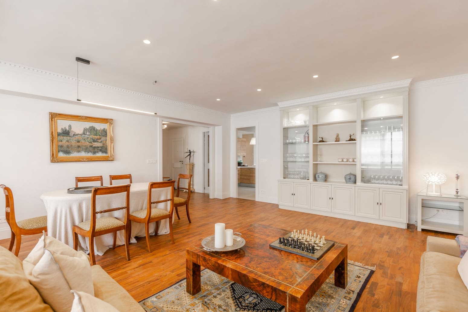 Piso de 6 habitaciones en Pamplona / Iruña en alquiler con piscina - 1.850 € (Ref: 9806253)