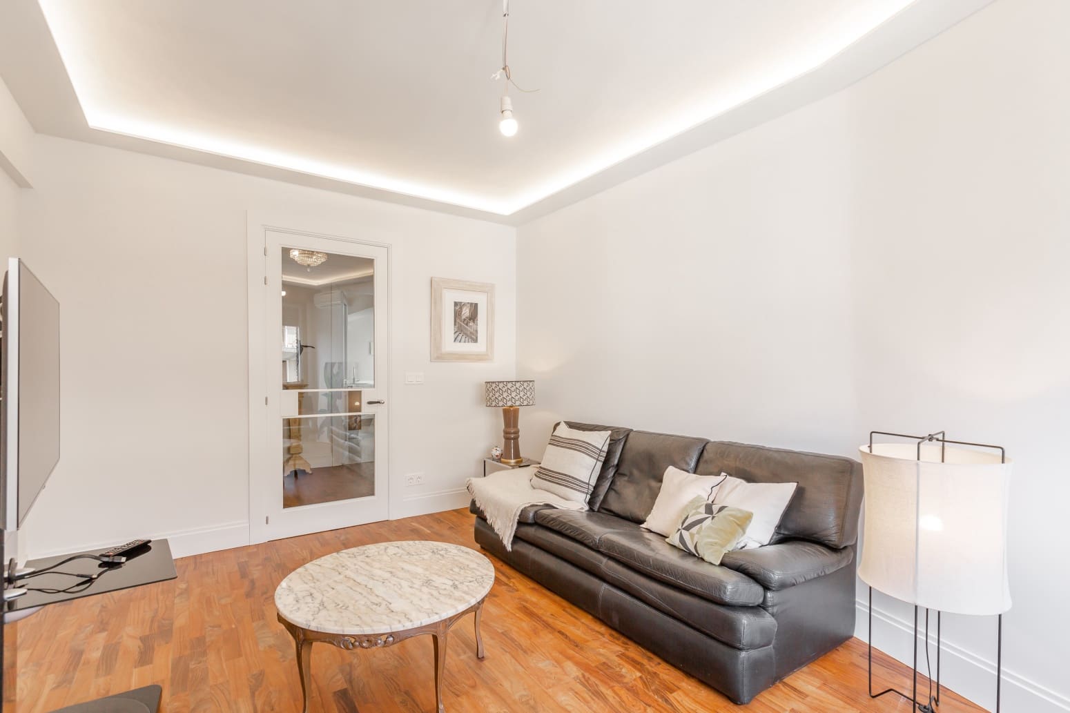 Piso de 6 habitaciones en Pamplona / Iruña en alquiler con piscina - 1.850 € (Ref: 9806253)