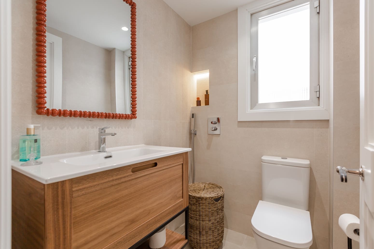 Piso de 6 habitaciones en Pamplona / Iruña en alquiler con piscina - 1.850 € (Ref: 9806253)