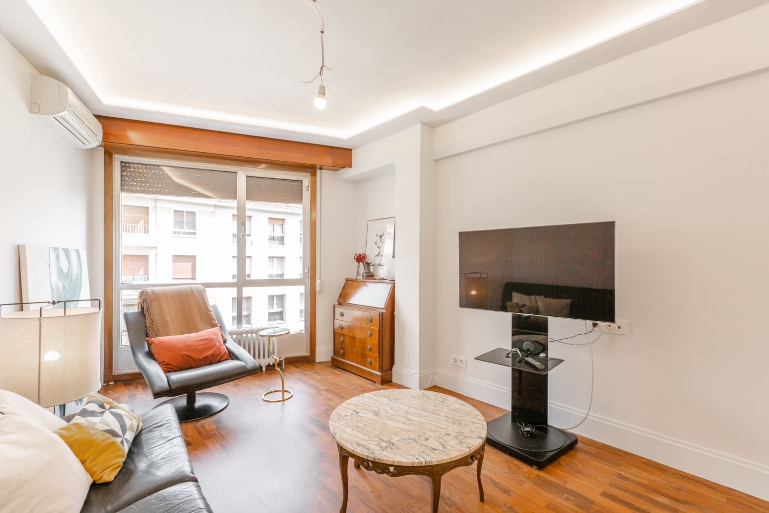 Piso de 6 habitaciones en Pamplona / Iruña en alquiler con piscina - 1.850 € (Ref: 9806253)