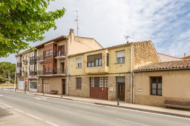 4 soverom Villa til salgs i Tafalla med garasje - € 530 000 (Ref: 9807808)