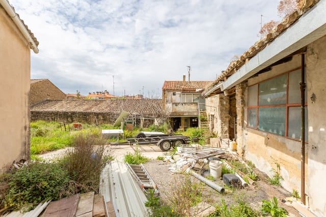 4 soverom Villa til salgs i Tafalla med garasje - € 530 000 (Ref: 9807808)