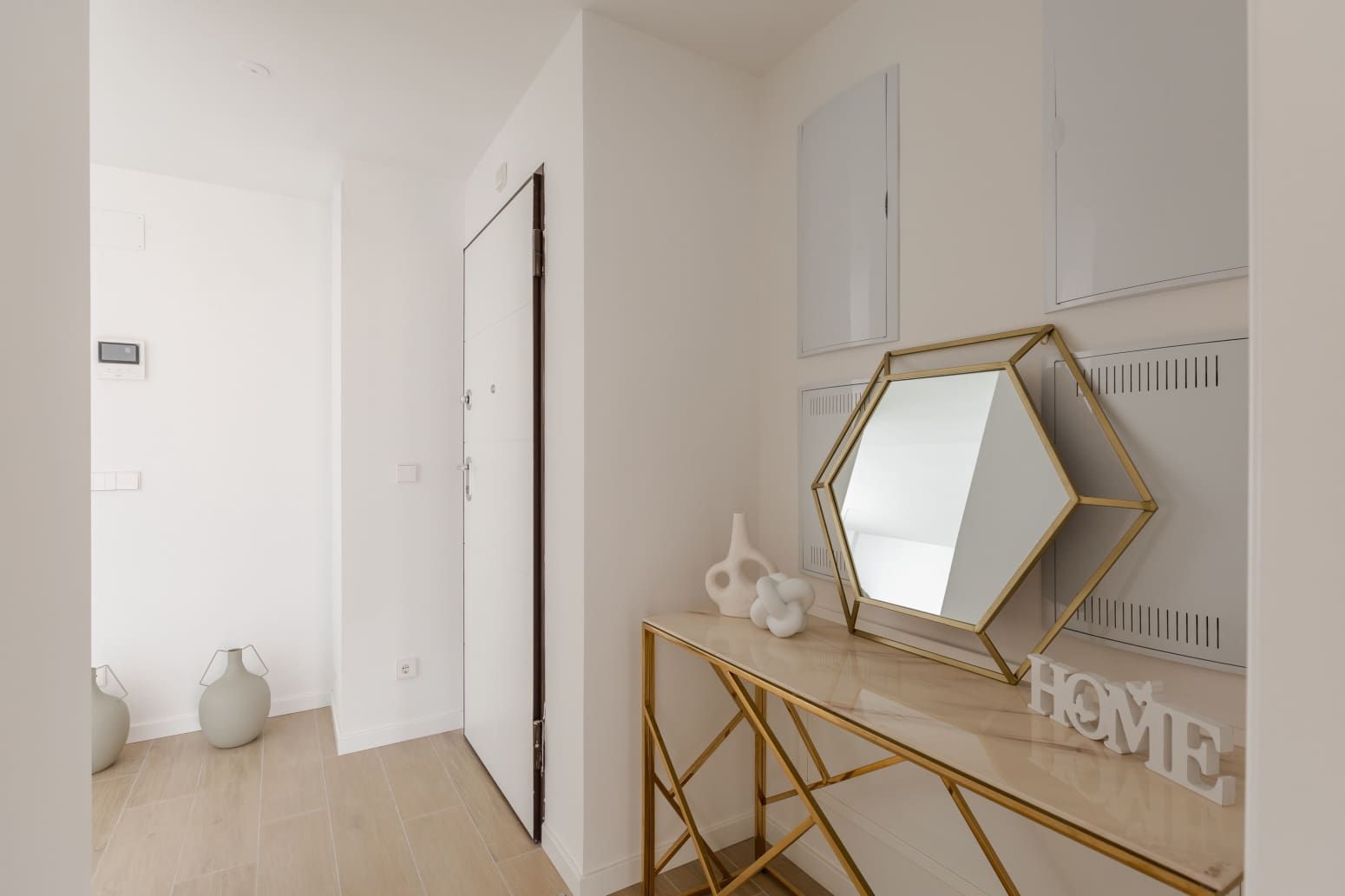 3 bedroom Flat for sale in Pamplona / Iruna with garage - € 660,000 (Ref: 9822392)