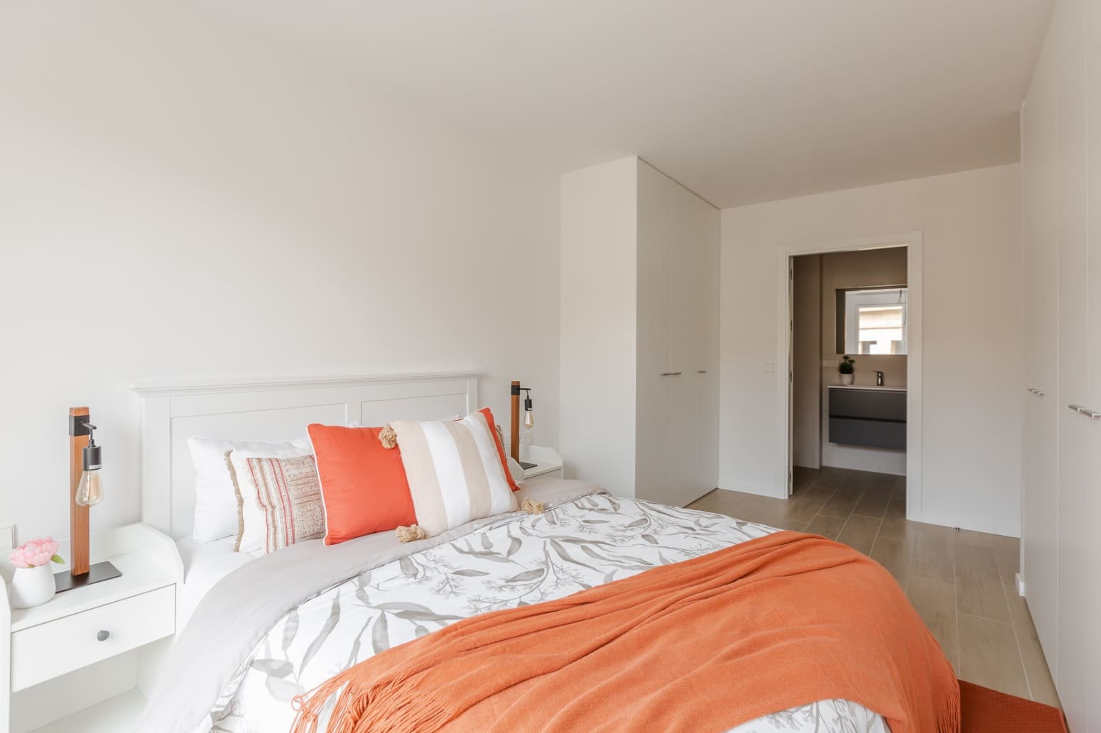 3 bedroom Flat for sale in Pamplona / Iruna with garage - € 660,000 (Ref: 9822392)
