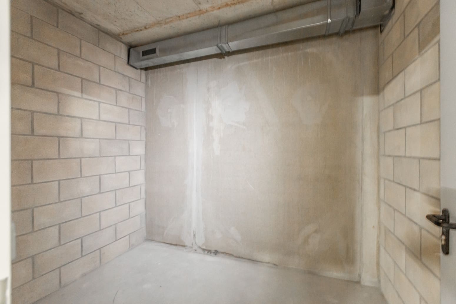3 bedroom Flat for sale in Pamplona / Iruna with garage - € 660,000 (Ref: 9822392)