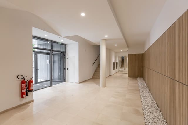 3 soveværelse Lejlighed til salg i Pamplona / Iruña med garage - € 660.000 (Ref: 9822392)