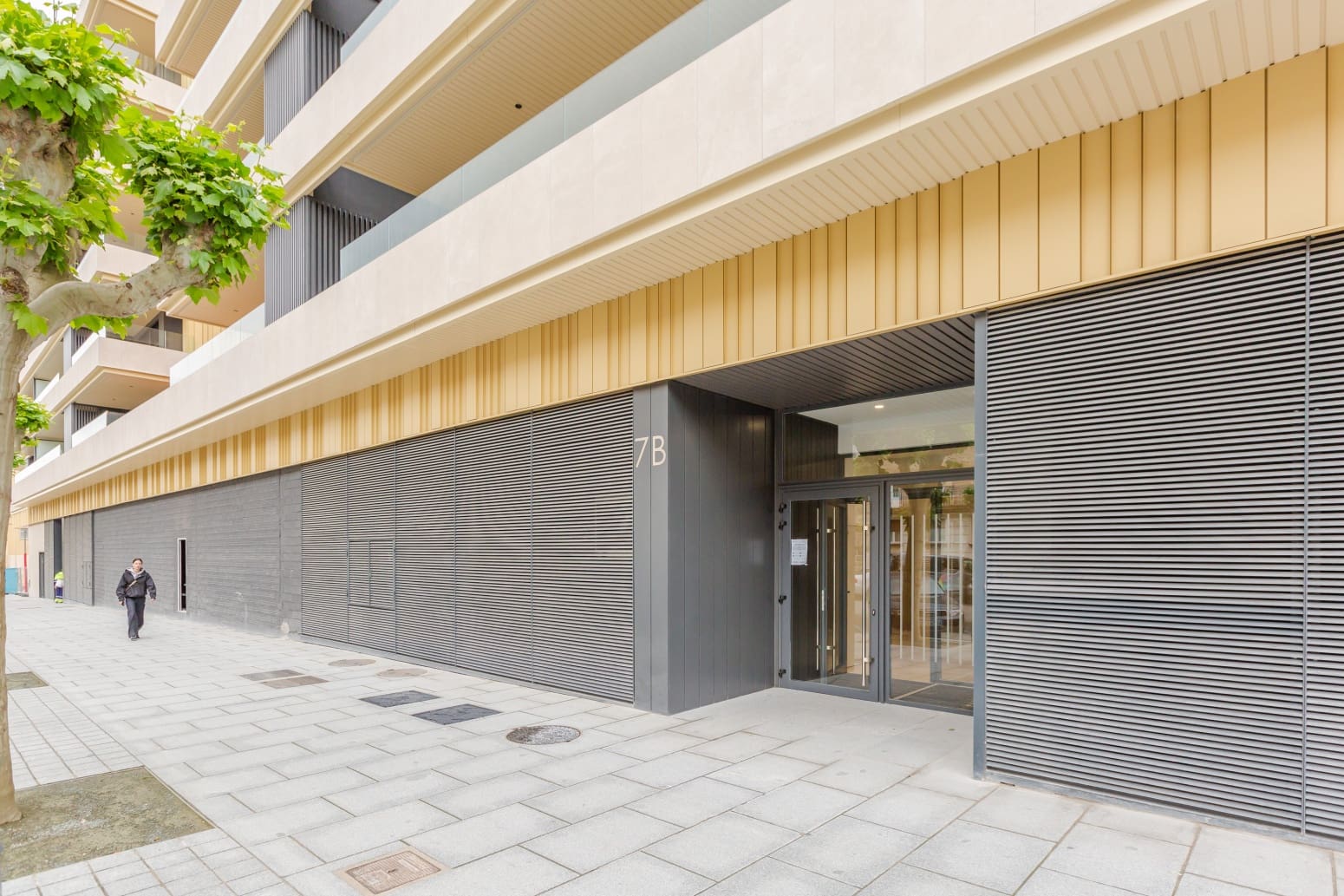 3 bedroom Flat for sale in Pamplona / Iruna with garage - € 660,000 (Ref: 9822392)