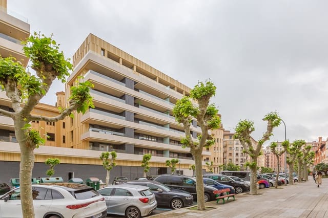 3 soveværelse Lejlighed til salg i Pamplona / Iruña med garage - € 660.000 (Ref: 9822392)