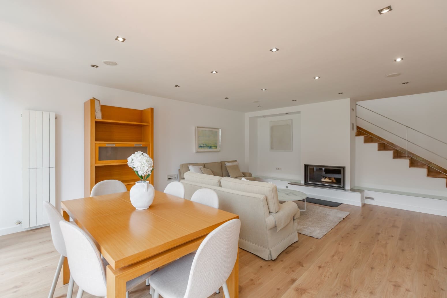 4 Zimmer Villa zu vermieten in Pamplona / Iruna mit Garage - 2.350 € (Ref: 9822394)