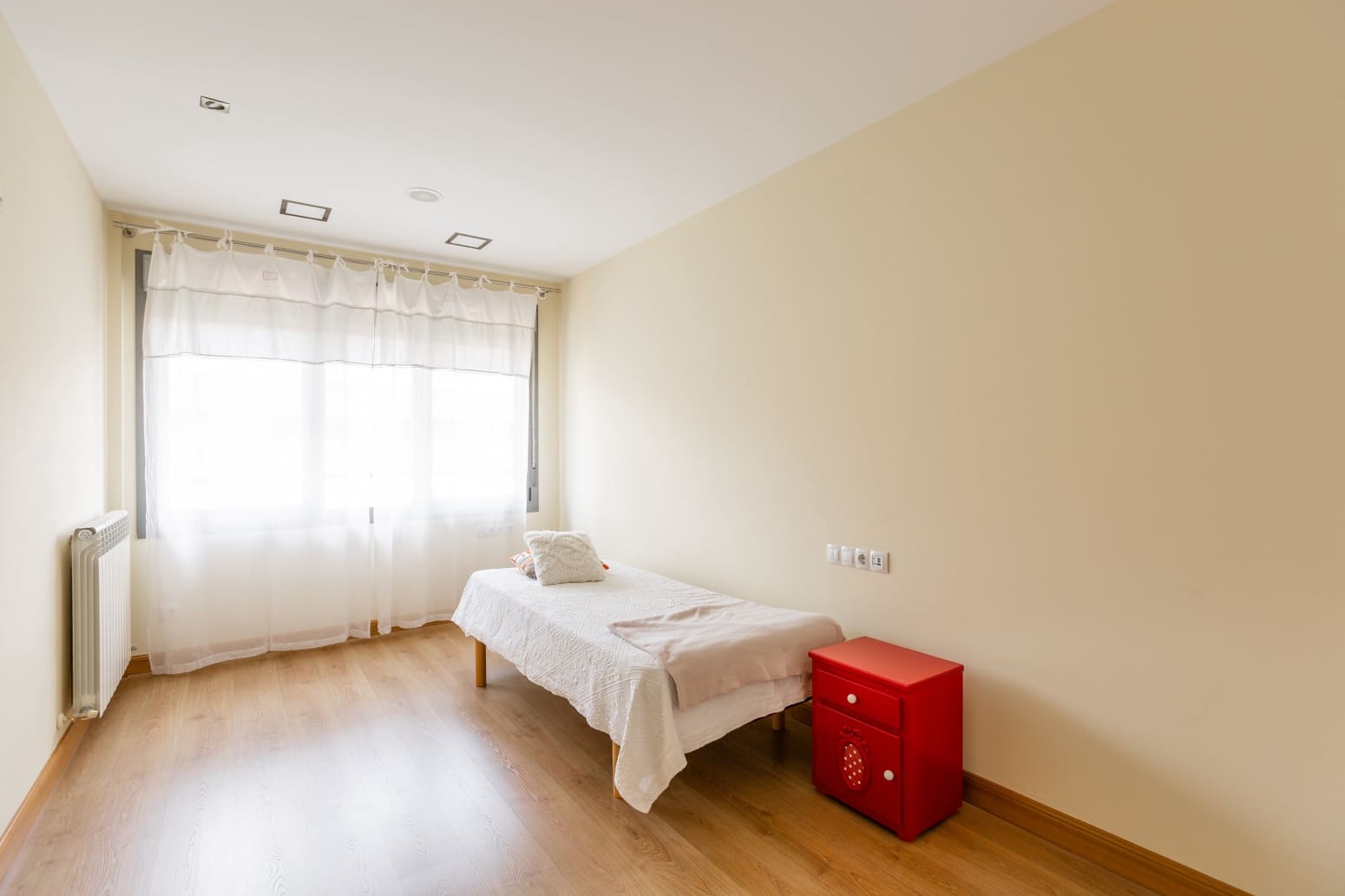4 Zimmer Villa zu vermieten in Pamplona / Iruna mit Garage - 2.350 € (Ref: 9822394)