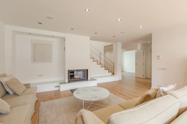 4 Zimmer Villa zu vermieten in Pamplona / Iruña mit Garage - 2.350 € (Ref: 9822394)