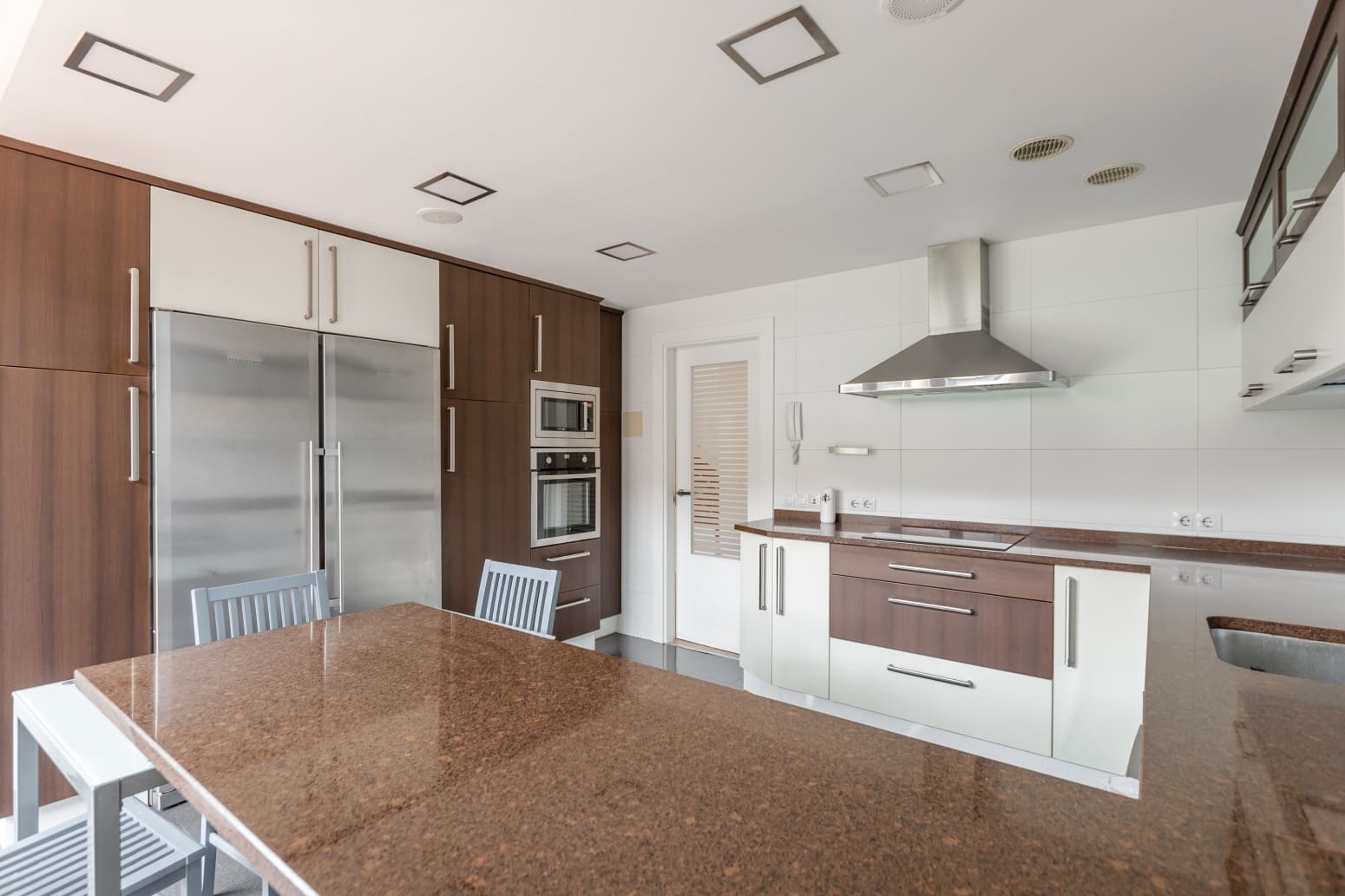 4 Zimmer Villa zu vermieten in Pamplona / Iruna mit Garage - 2.350 € (Ref: 9822394)
