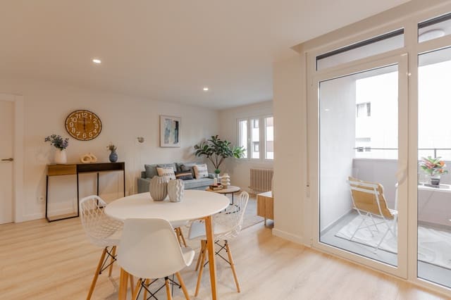 3 soveværelse Lejlighed til salg i Pamplona / Iruña - € 329.000 (Ref: 9822395)
