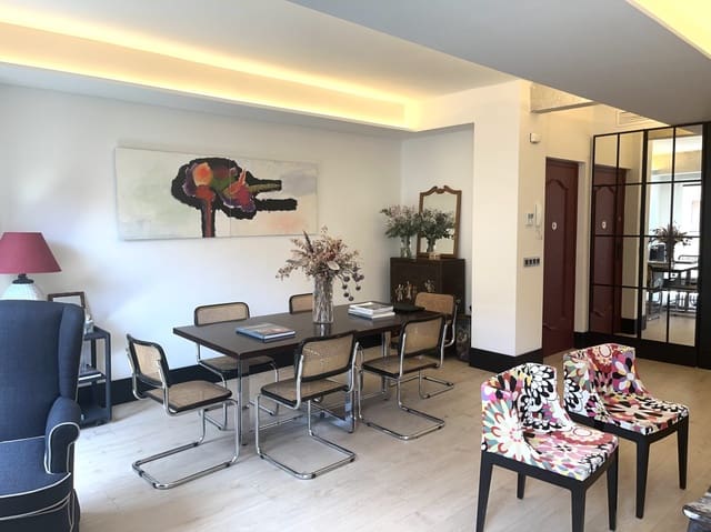 3 soveværelse Lejlighed til salg i Pamplona / Iruña - € 545.000 (Ref: 9822396)
