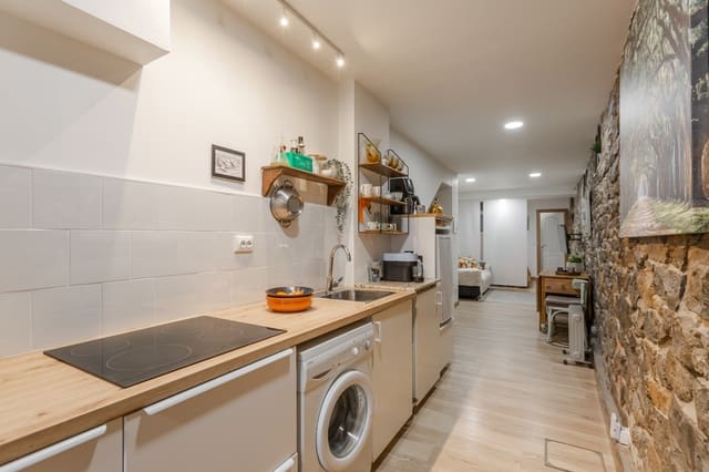Erhverv til salg i Pamplona / Iruña - € 106.000 (Ref: 9824716)