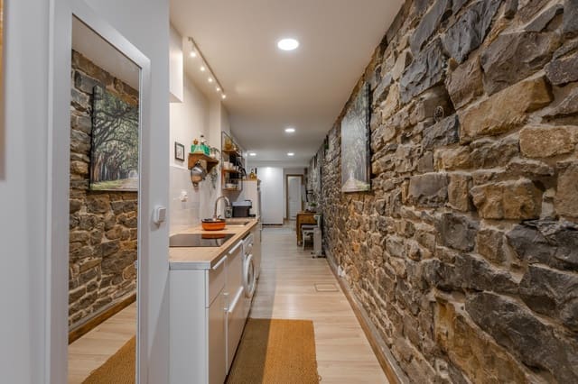 Erhverv til salg i Pamplona / Iruña - € 106.000 (Ref: 9824716)