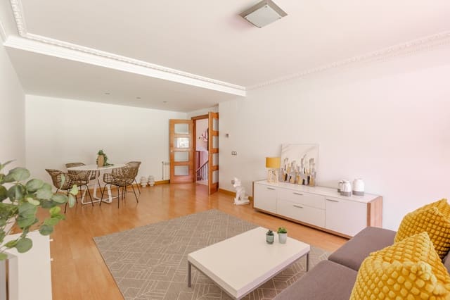 4 soveværelse Villa til salg i Egüés, Valle de Egüés/Eguesibar med garage - € 450.000 (Ref: 9824717)
