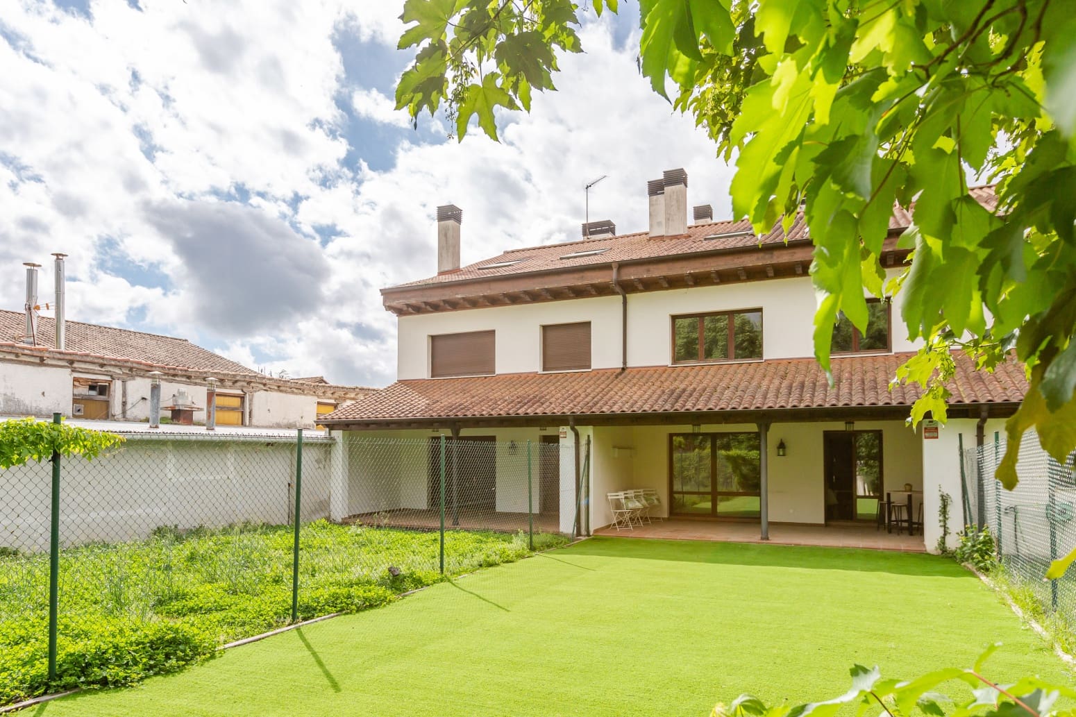 4 soveværelse Villa til salg i Egues med garage - € 450.000 (Ref: 9824717)