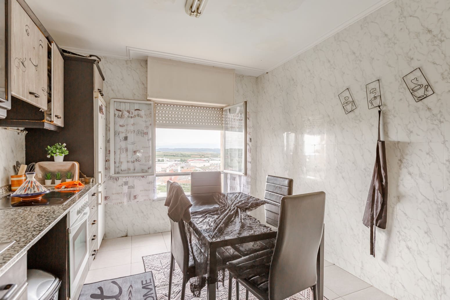 4 bedroom Flat for sale in Viana - € 169,900 (Ref: 9830885)