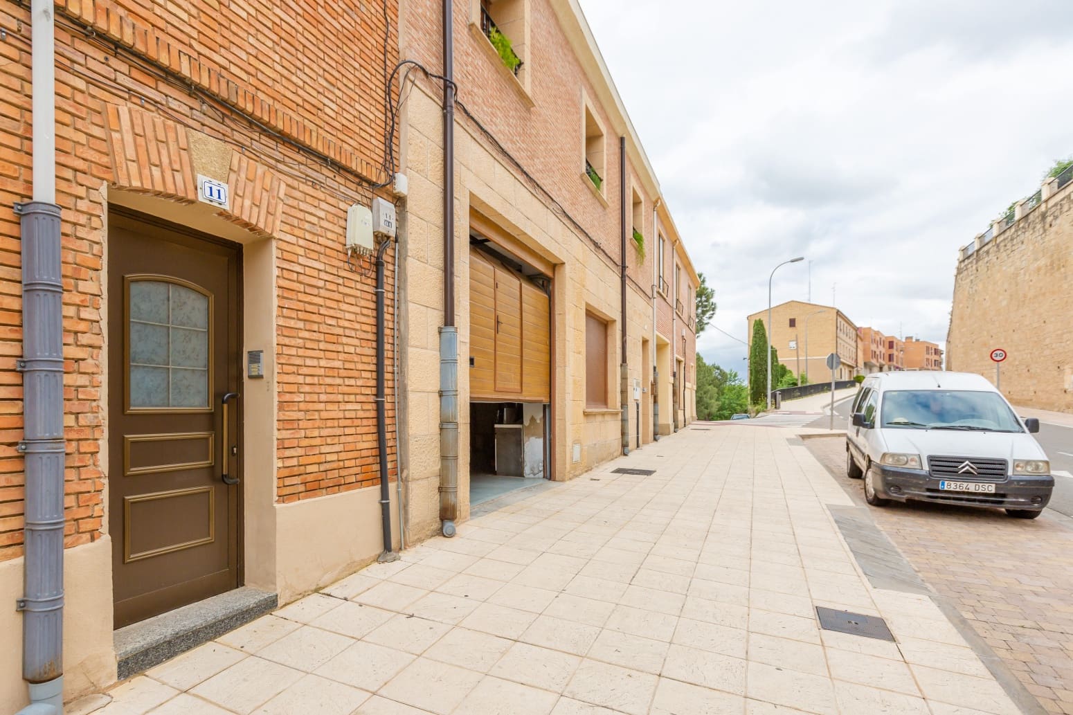 4 bedroom Flat for sale in Viana - € 169,900 (Ref: 9830885)