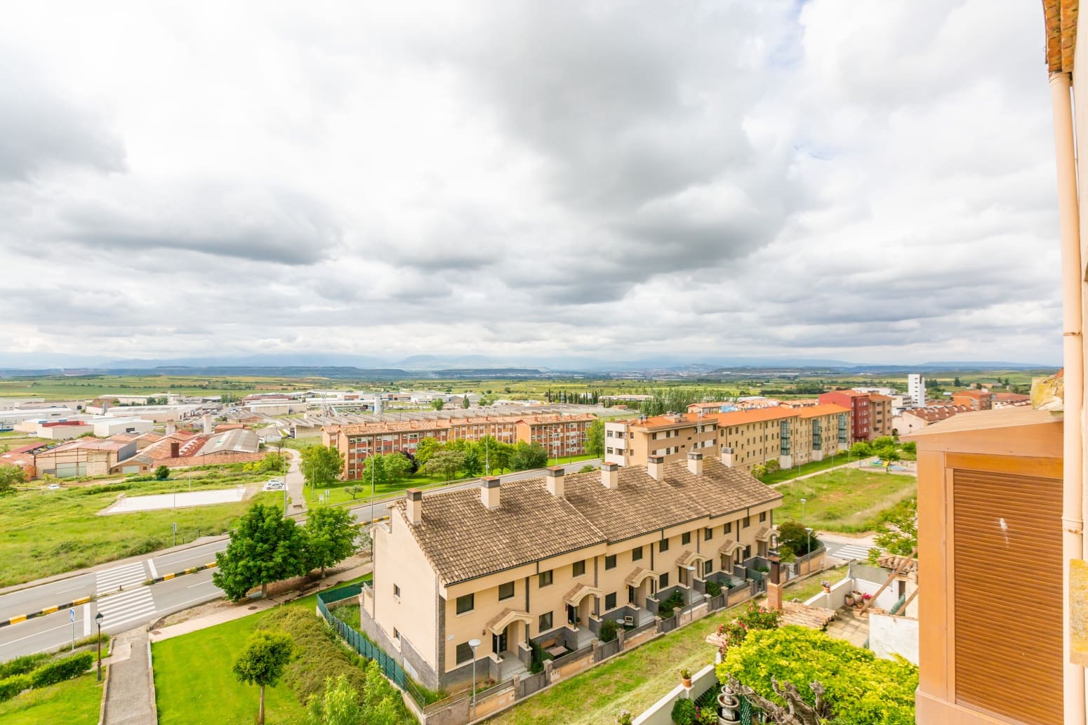 4 bedroom Flat for sale in Viana - € 169,900 (Ref: 9830885)