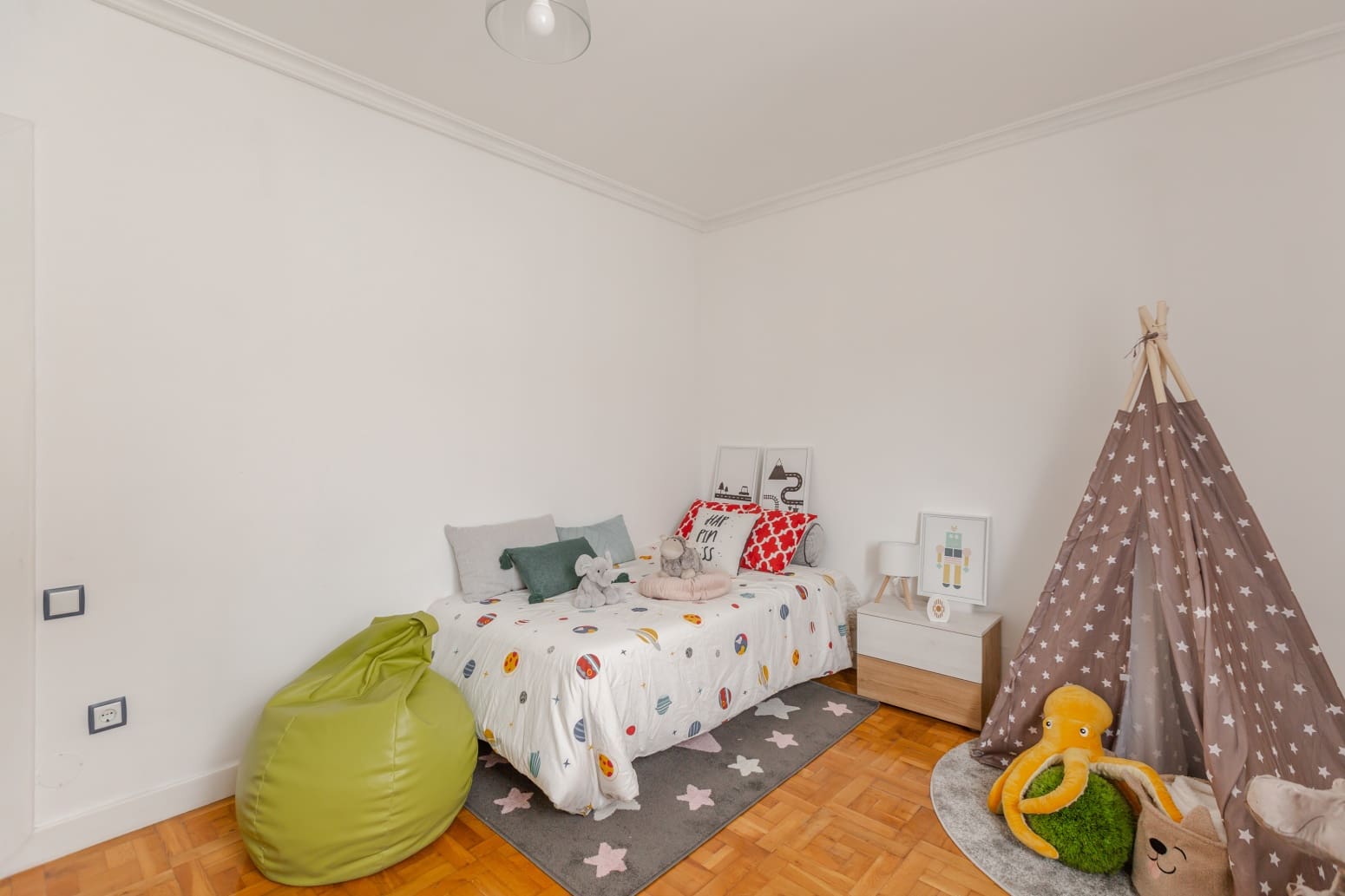 3 bedroom Flat for sale in Burlada with garage - € 235,000 (Ref: 9839025)