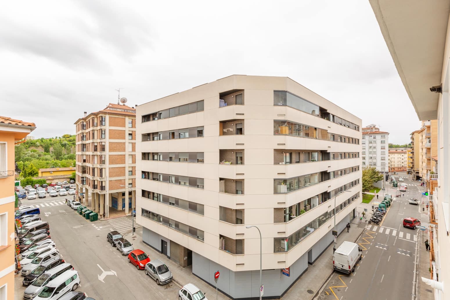 3 bedroom Flat for sale in Burlada with garage - € 235,000 (Ref: 9839025)