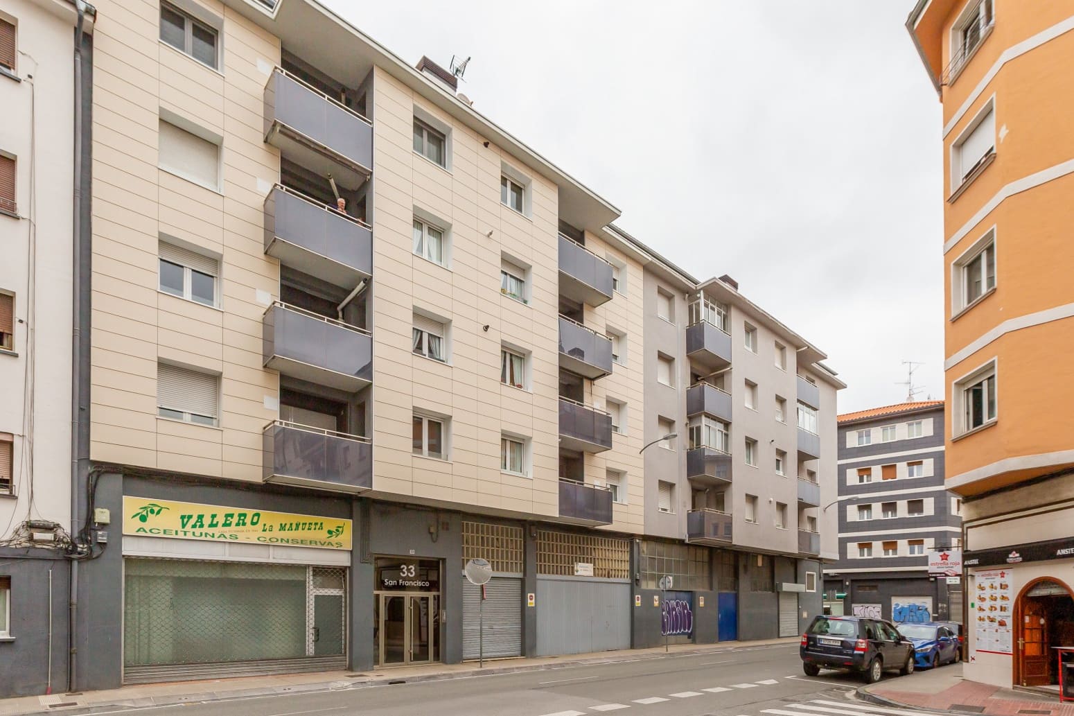 3 bedroom Flat for sale in Burlada with garage - € 235,000 (Ref: 9839025)