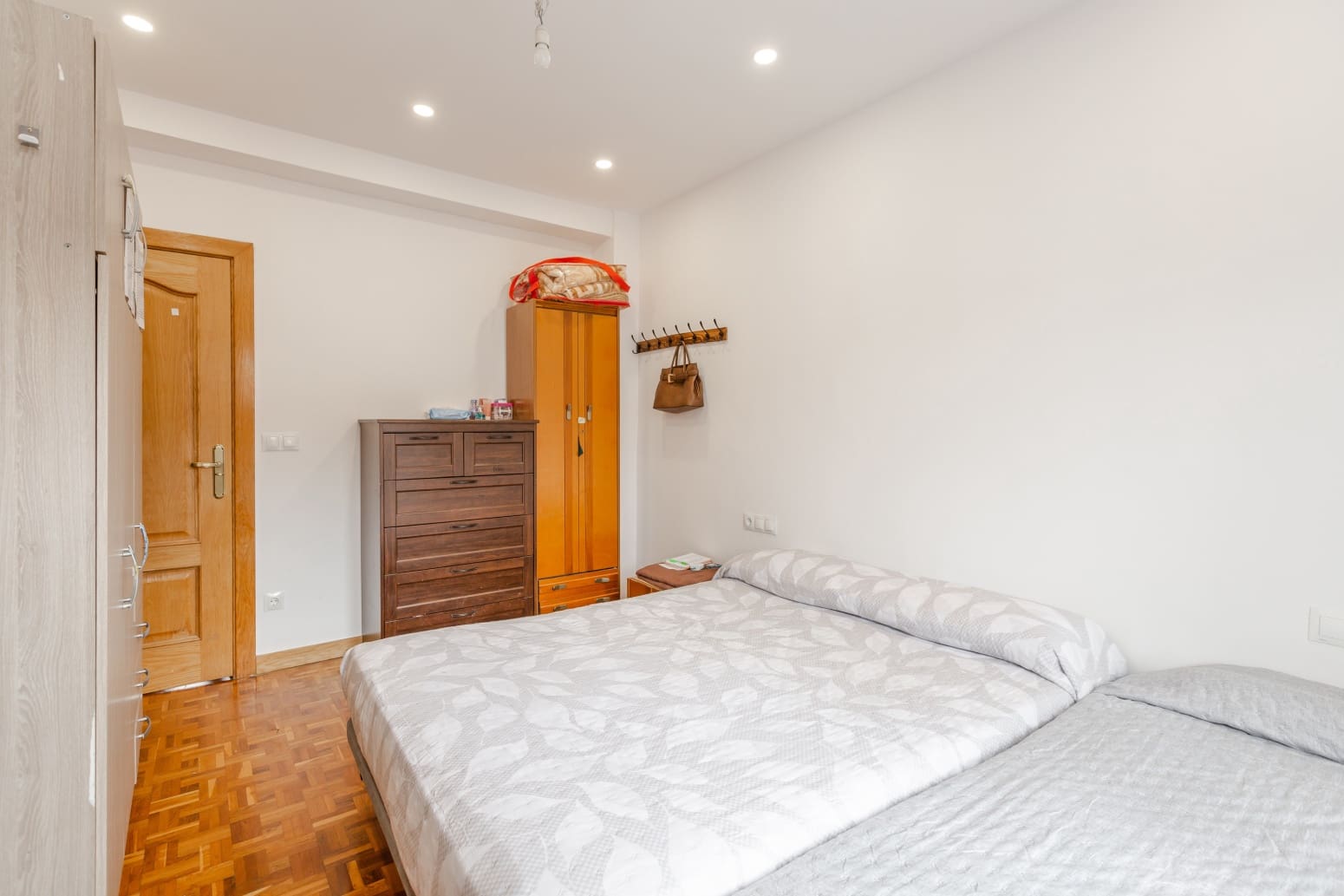 3 bedroom Flat for sale in Pamplona / Iruna - € 220,000 (Ref: 9839029)