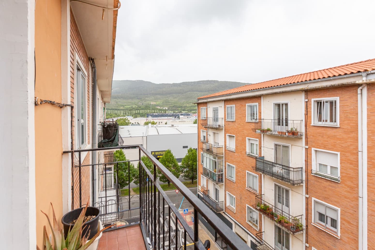3 bedroom Flat for sale in Pamplona / Iruna - € 220,000 (Ref: 9839029)