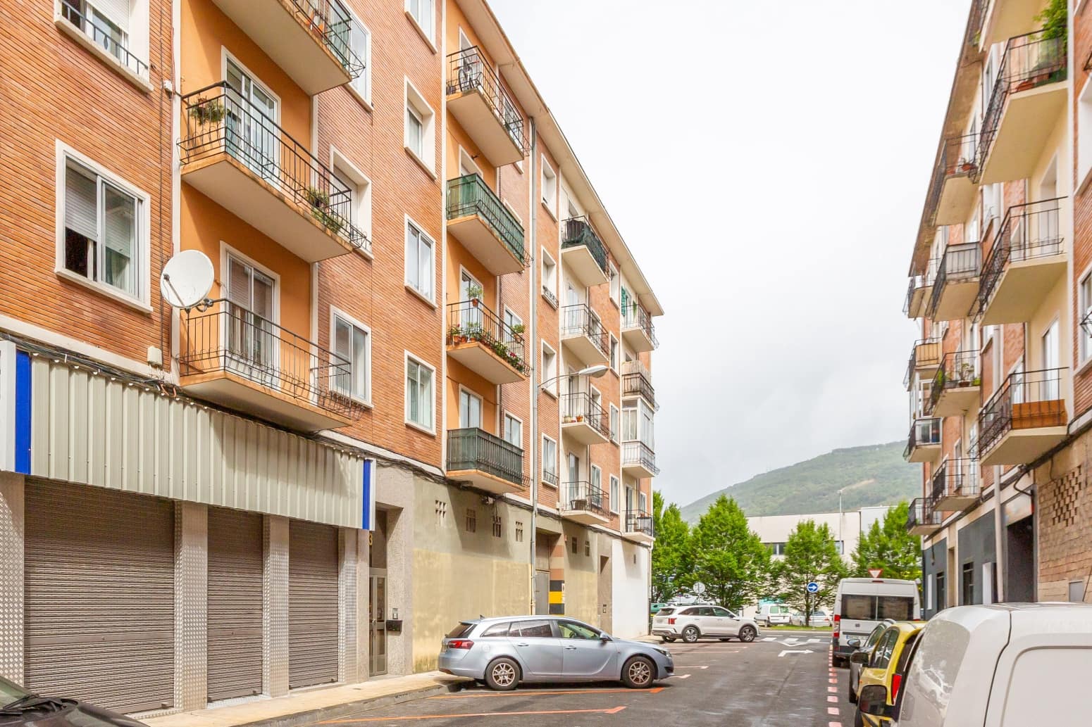 3 bedroom Flat for sale in Pamplona / Iruna - € 220,000 (Ref: 9839029)