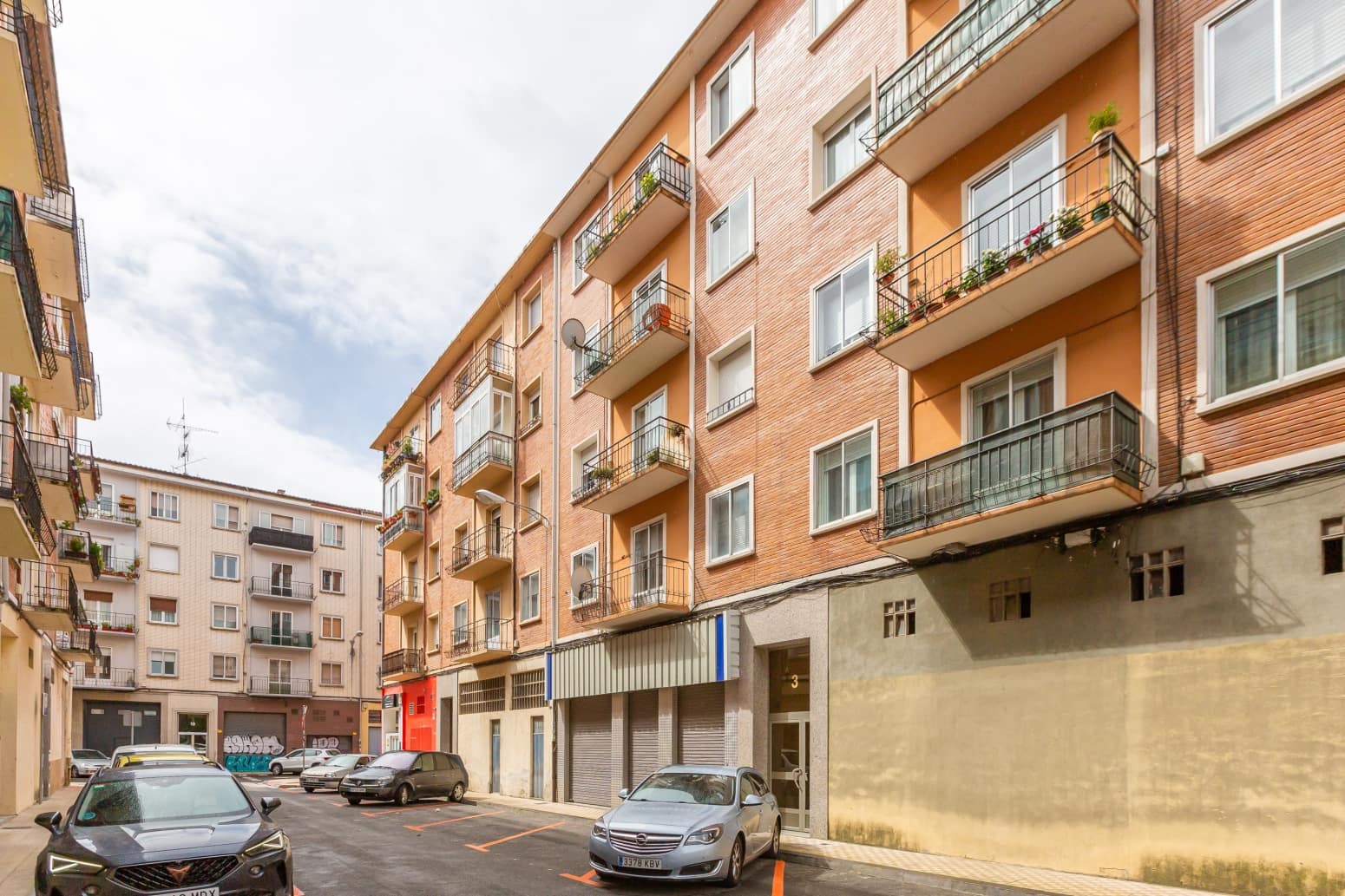 3 bedroom Flat for sale in Pamplona / Iruna - € 220,000 (Ref: 9839029)