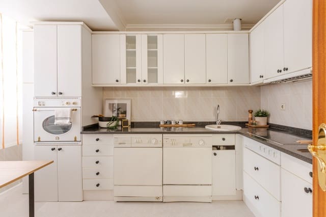 Chalet de 3 habitaciones en Berriozar en venta con garaje - 320.000 € (Ref: 9845188)