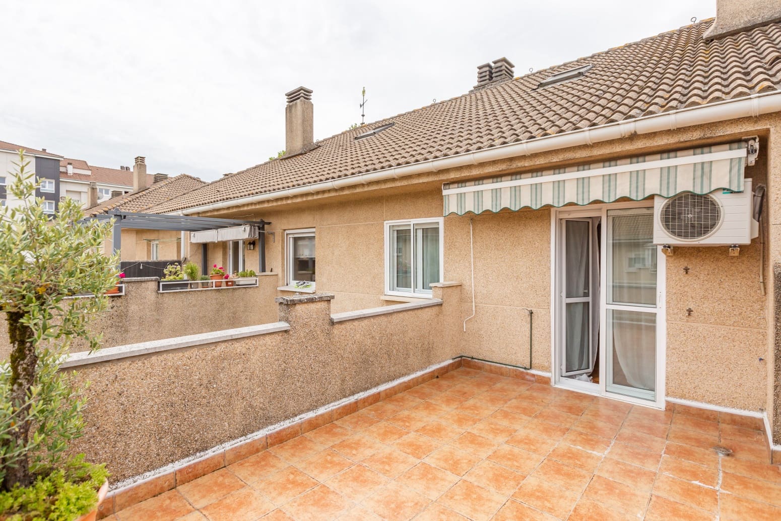 Chalet de 3 habitaciones en Berriozar en venta con garaje - 320.000 € (Ref: 9845188)
