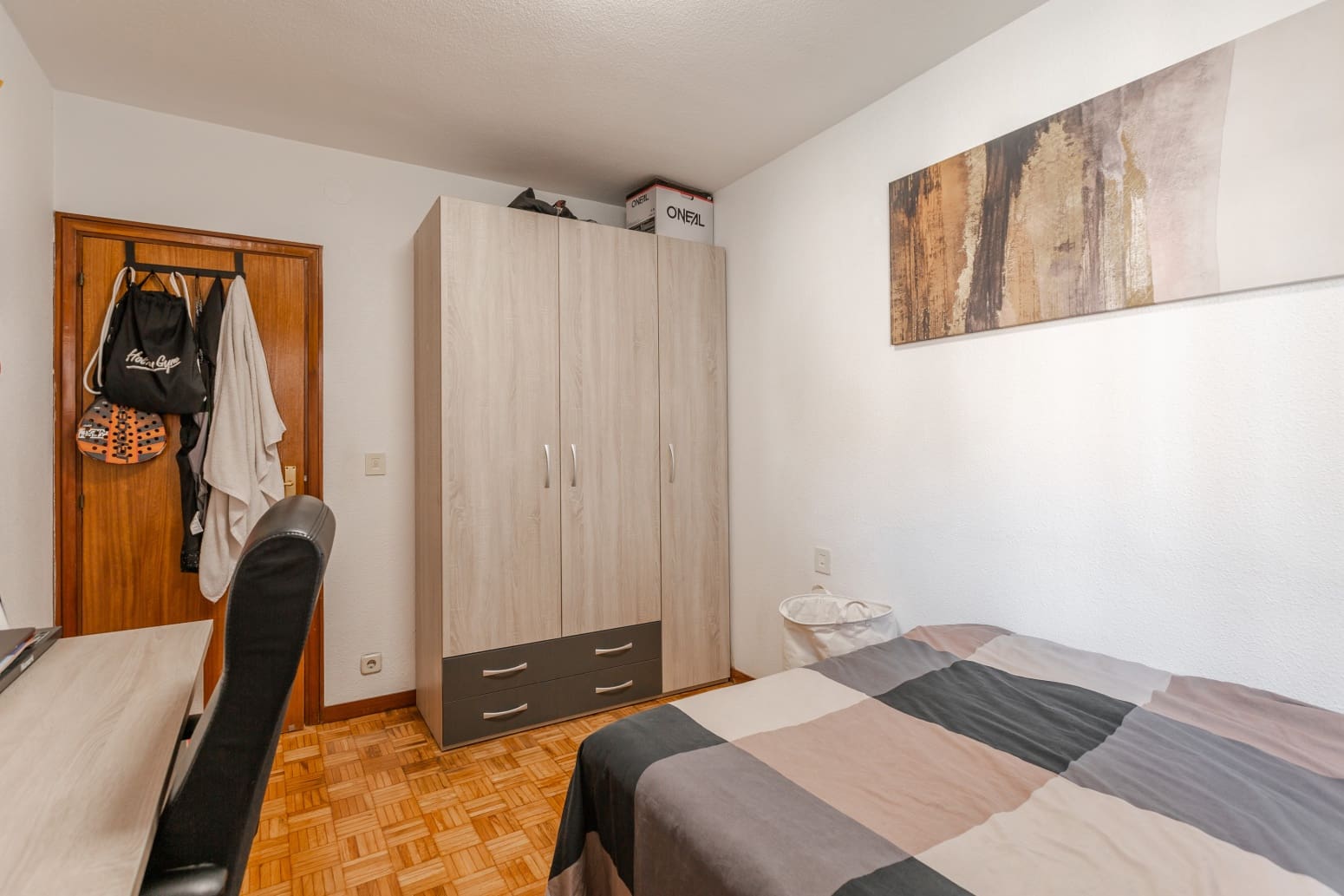 4 bedroom Flat for rent in Pamplona / Iruna - € 2,500 (Ref: 9851349)