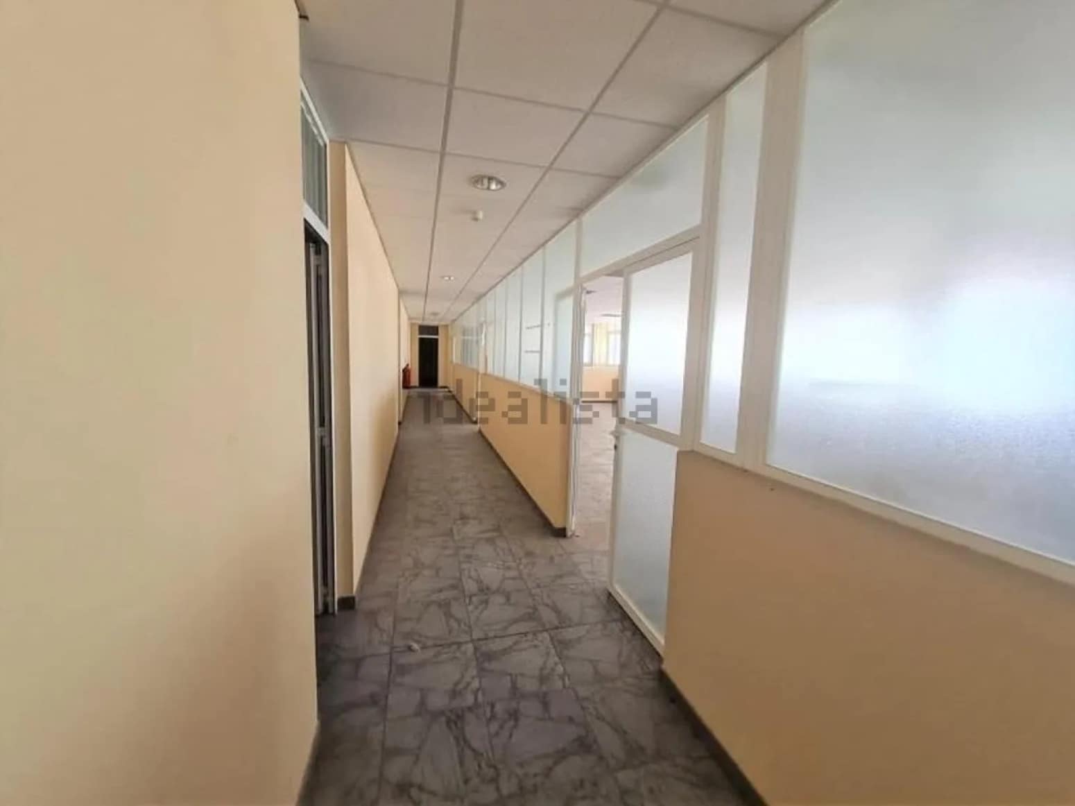 Commercial for sale in Cintruenigo - € 450,000 (Ref: 9855167)
