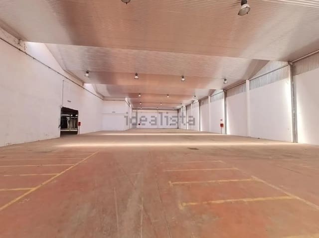Commercial for sale in Cintruénigo - € 450,000 (Ref: 9855167)