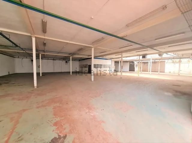 Commercial for sale in Cintruénigo - € 450,000 (Ref: 9855167)