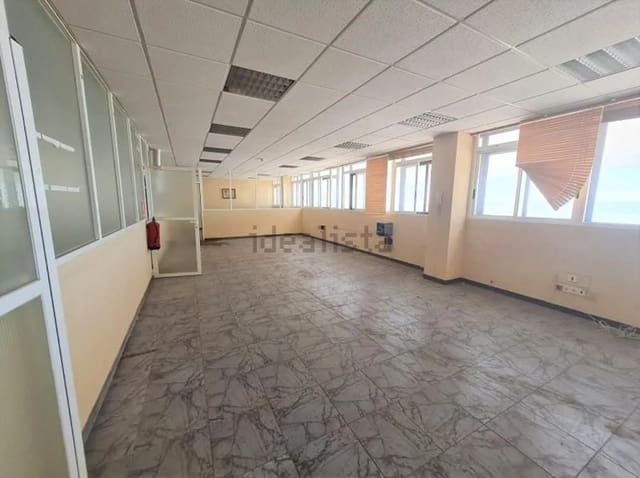 Commercial for sale in Cintruénigo - € 450,000 (Ref: 9855167)
