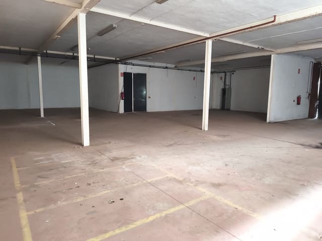 Commercial for sale in Cintruénigo - € 450,000 (Ref: 9855167)