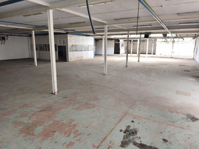 Commercial for sale in Cintruénigo - € 450,000 (Ref: 9855167)