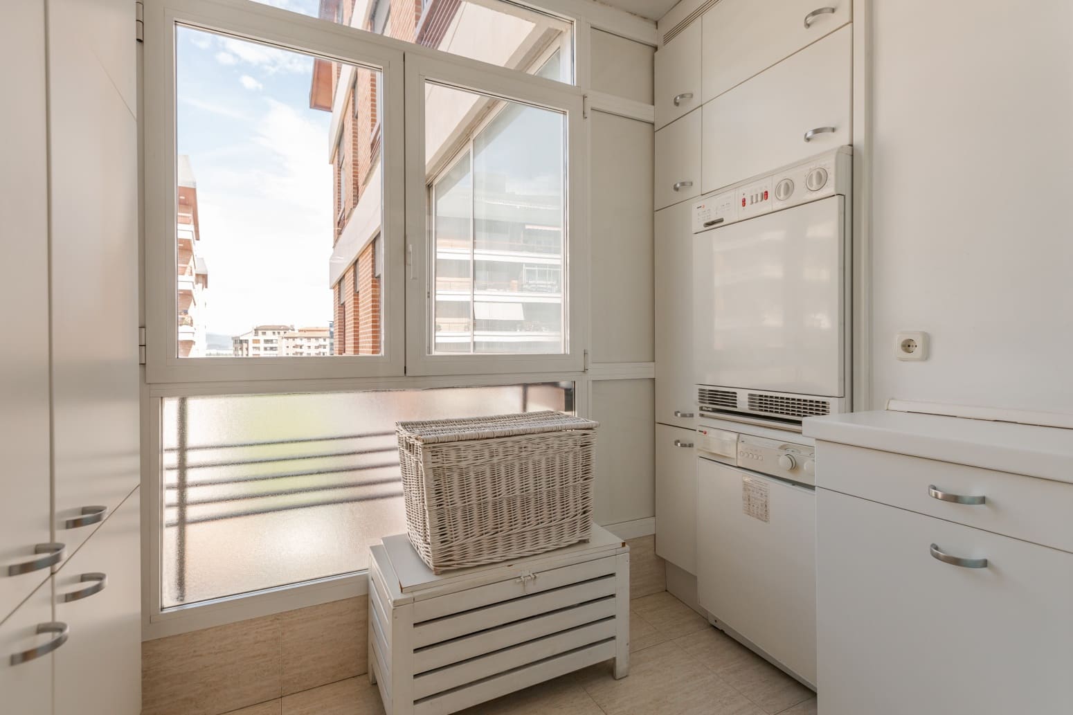 4 bedroom Flat for sale in Pamplona / Iruna - € 519,000 (Ref: 9855169)