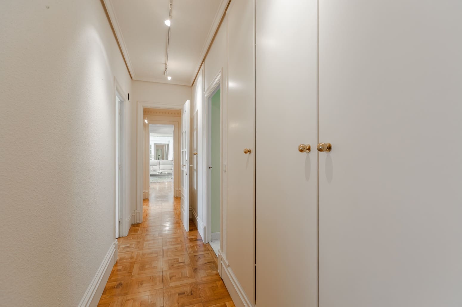 4 bedroom Flat for sale in Pamplona / Iruna - € 519,000 (Ref: 9855169)