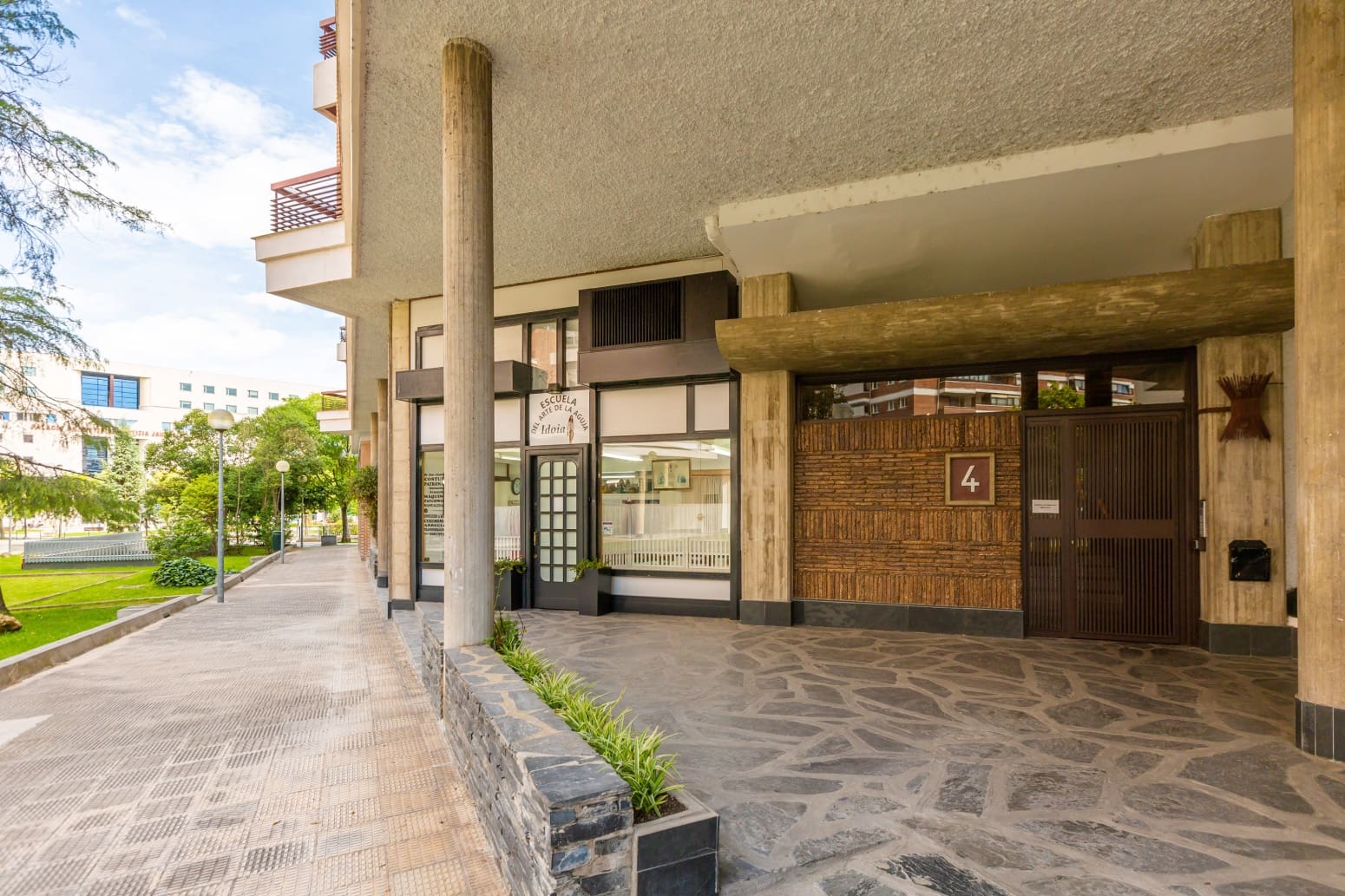 4 bedroom Flat for sale in Pamplona / Iruna - € 519,000 (Ref: 9855169)