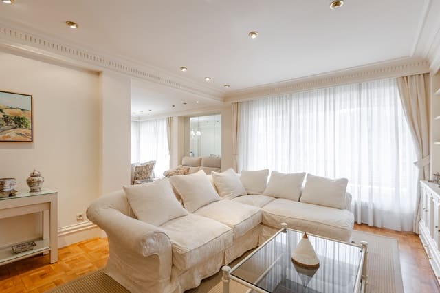 4 soveværelse Lejlighed til salg i Pamplona / Iruña - € 519.000 (Ref: 9855169)