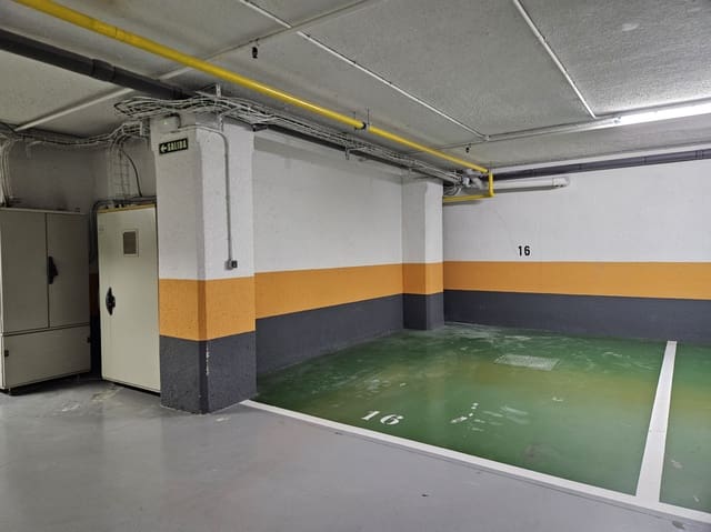 Garaje en Pamplona / Iruña en venta - 29.500 € (Ref: 9859641)